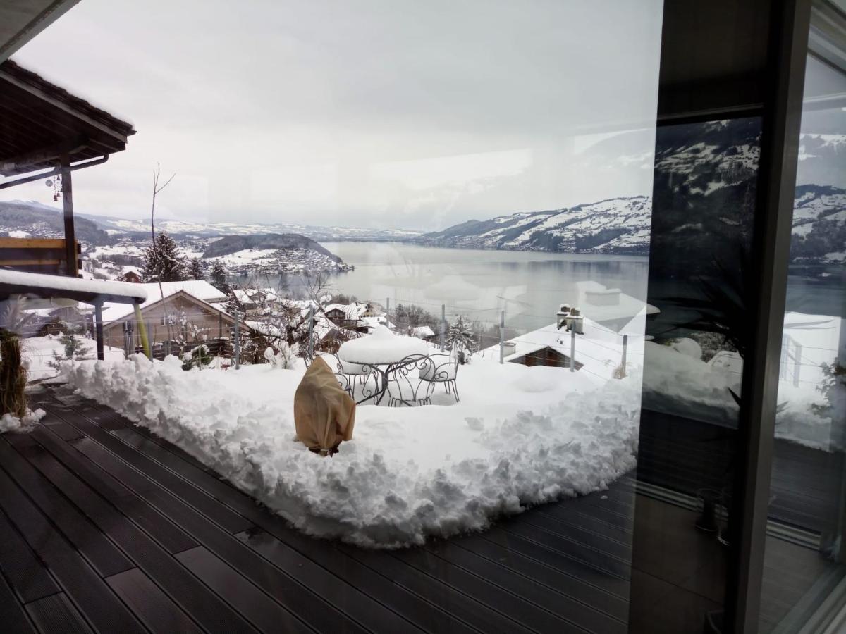 Moderne Unterkunft Mit Panoramablick Auf Thunersee Krattigen Esterno foto